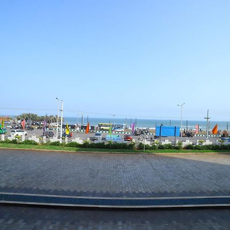 Bay View Hotel Vizag Вишакхапатнам Экстерьер фото