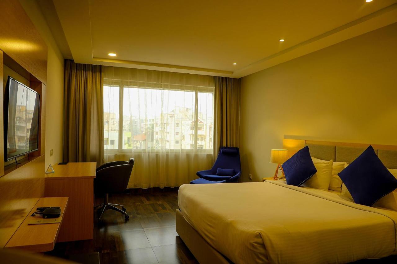 Bay View Hotel Vizag Вишакхапатнам Экстерьер фото