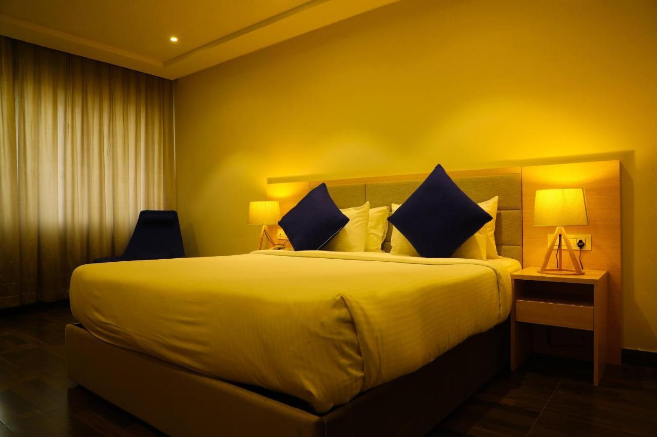 Bay View Hotel Vizag Вишакхапатнам Экстерьер фото