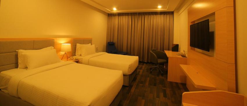 Bay View Hotel Vizag Вишакхапатнам Экстерьер фото