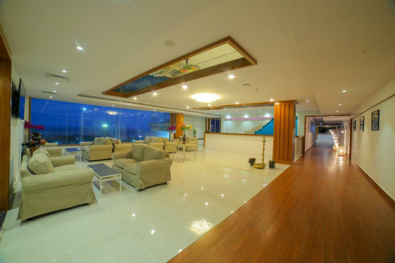 Bay View Hotel Vizag Вишакхапатнам Экстерьер фото