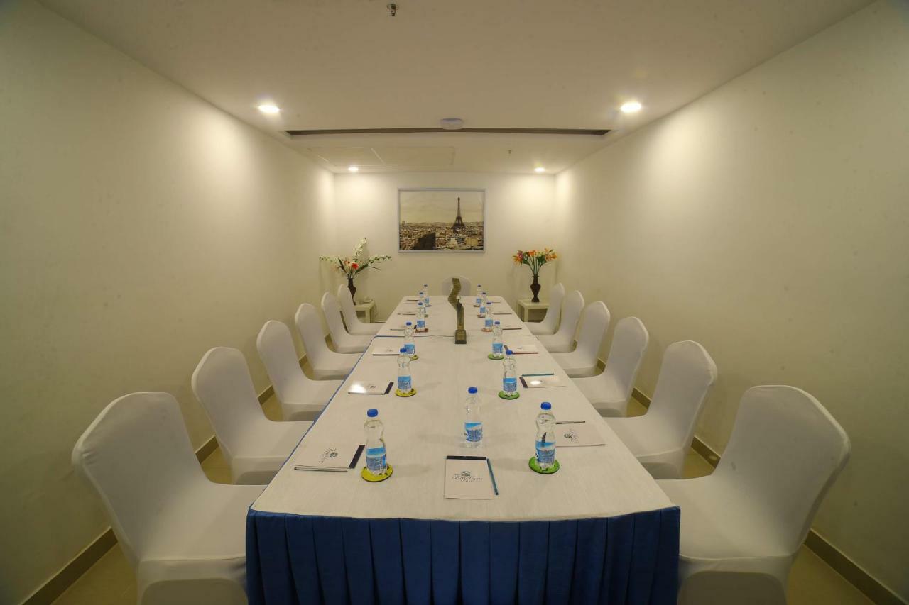 Bay View Hotel Vizag Вишакхапатнам Экстерьер фото