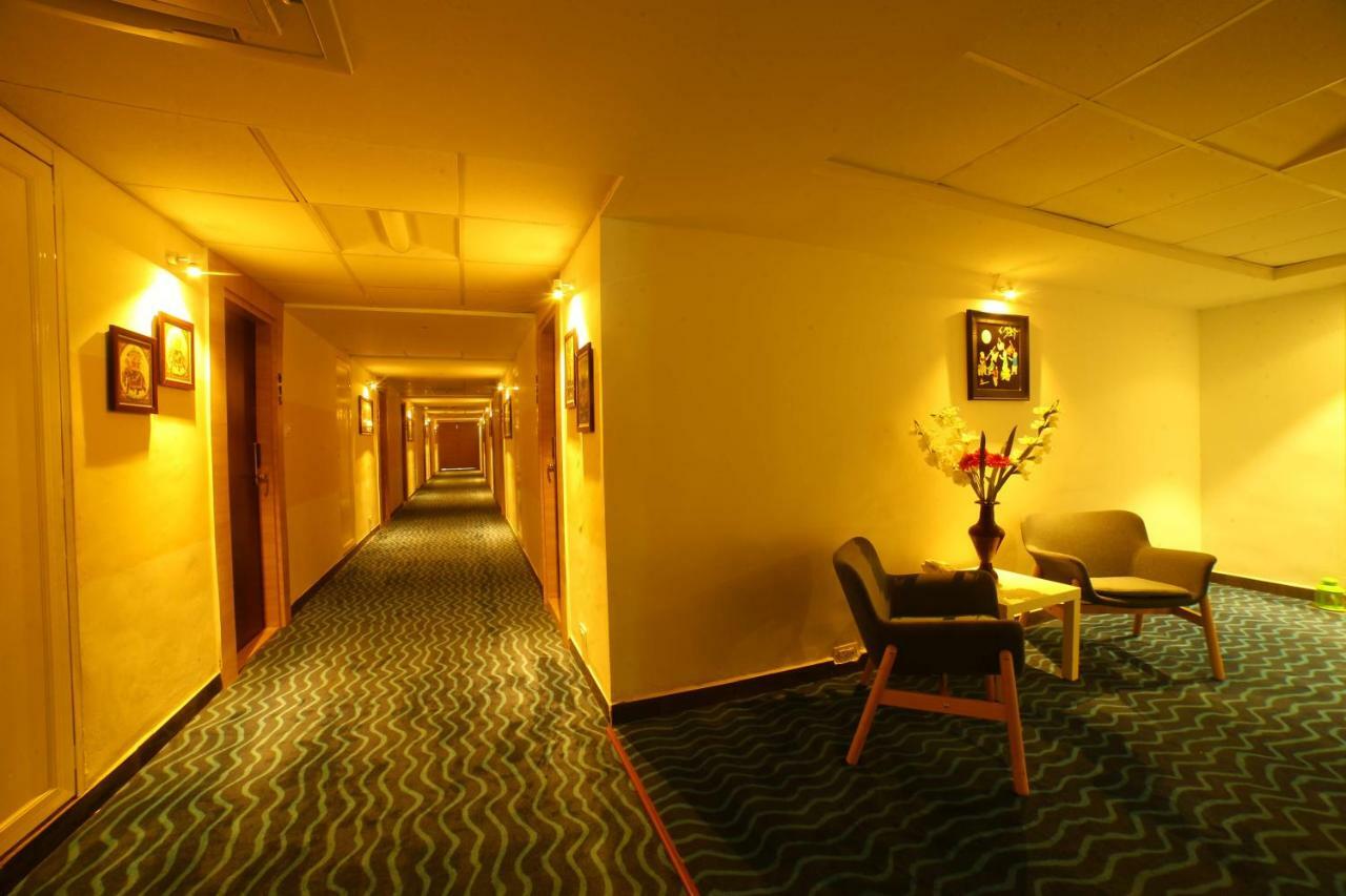 Bay View Hotel Vizag Вишакхапатнам Экстерьер фото